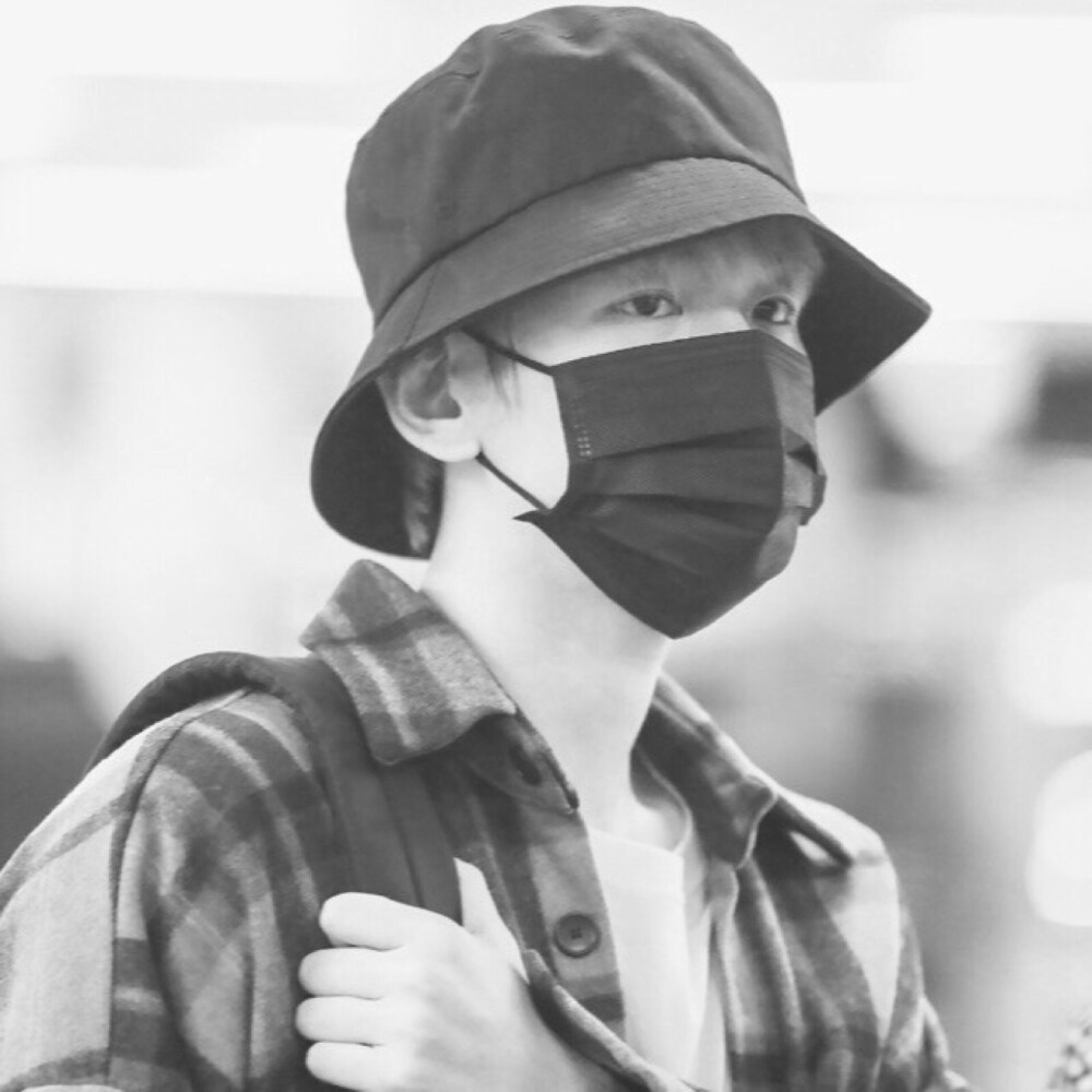 黑白韩星头by哭