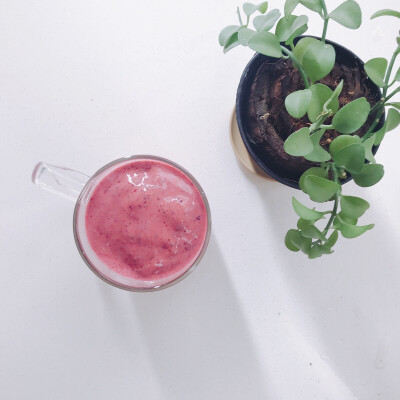 杂莓酸奶 smoothie