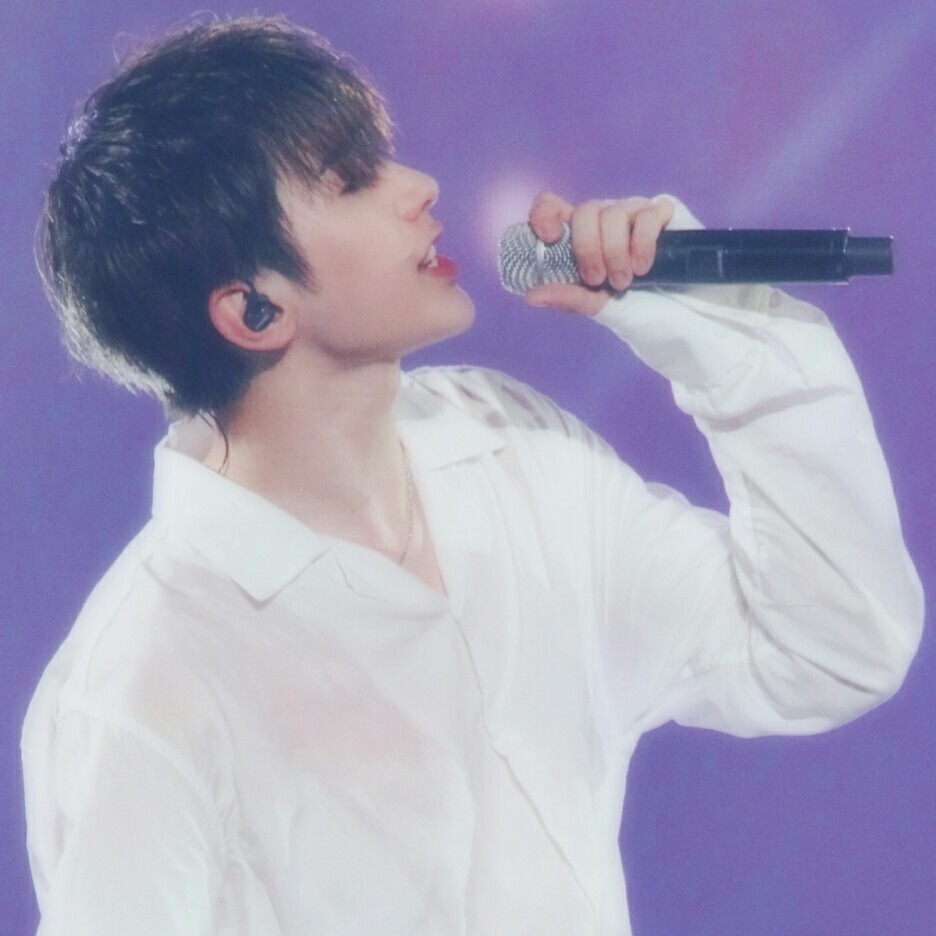 蔡徐坤，对你何止一点喜欢
by小珊上仙