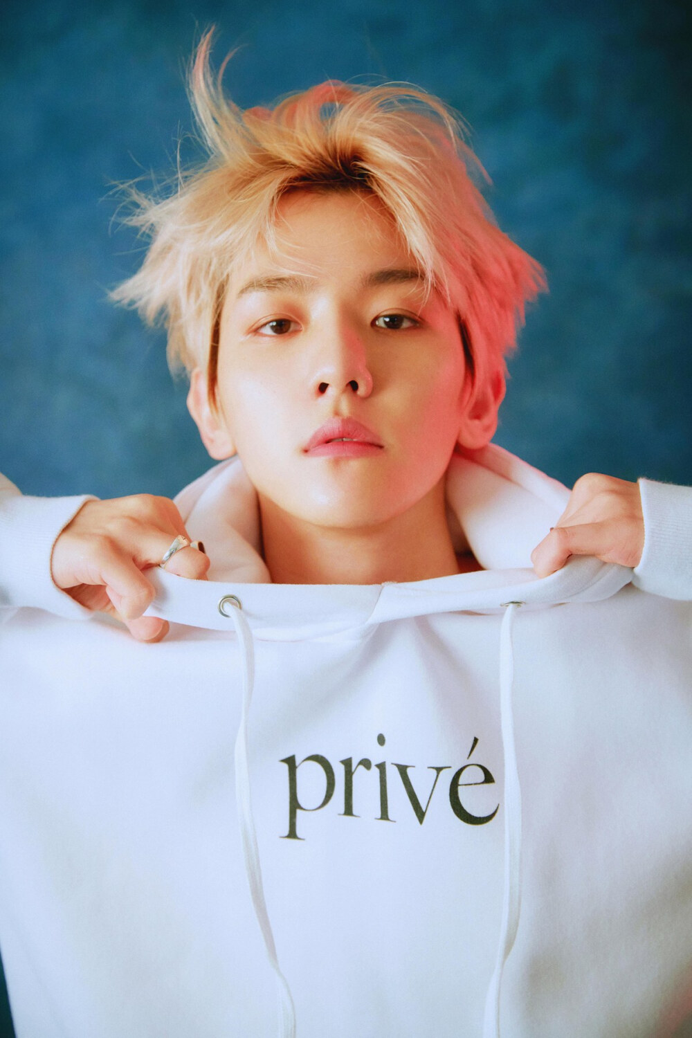 180506 Vogue Homepage update 伯贤 Introducing Privé by BBH