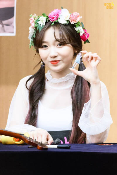 Lovelyz 柳洙正