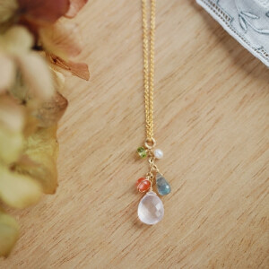 定制
            Cloudcity 蔓草清扬 粉晶搭配多宝水晶14K包金短项链 雅致轻珠宝