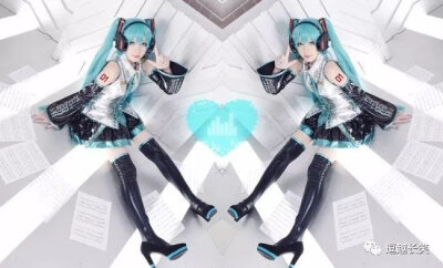 初音未来
初音ミク cn: 霜月shimo
