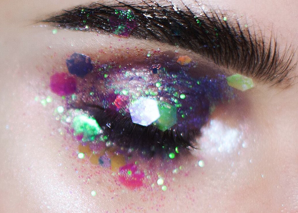 彩妆，眼妆，唇妆，亮片闪粉，口红唇釉。