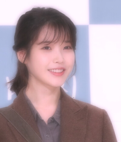 IU