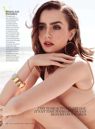 莉莉·柯林斯（Lily Collins），1989年3月18日出生于英国吉尔福德郡萨里，演员。