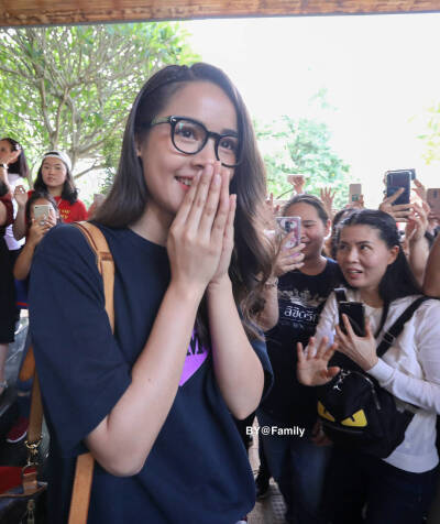 Yaya Urassaya Sperbund-Barry Nadech Kugimiya/naya