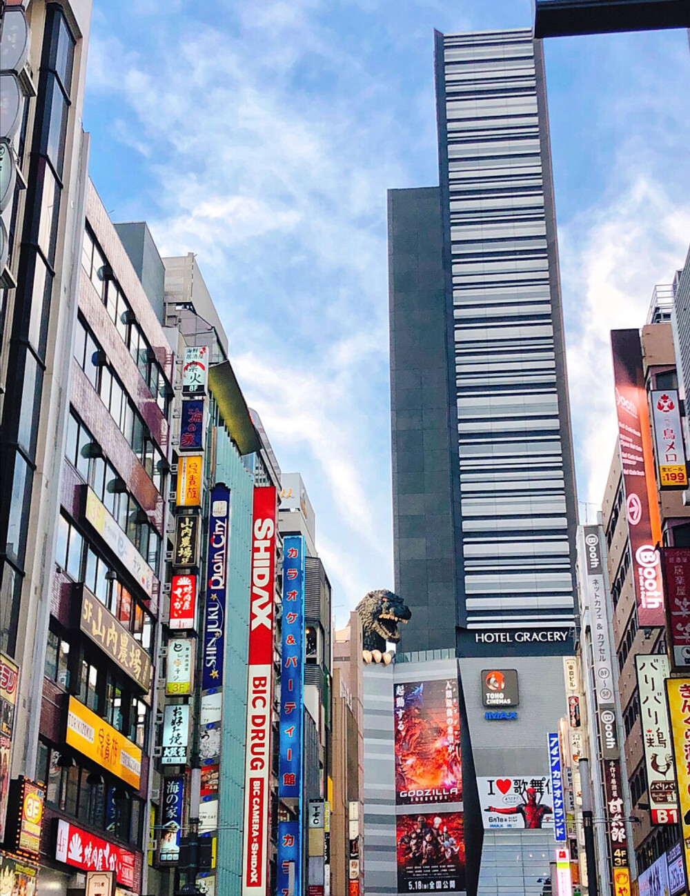 東京~我生活的地方。
微博：小白兔吐果酱。