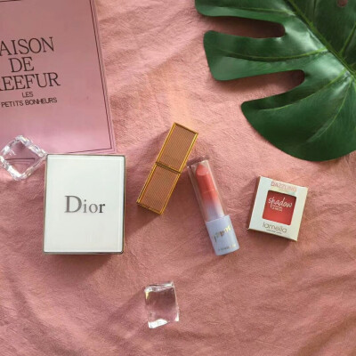 母亲节给妈妈买个化妆品吧❤