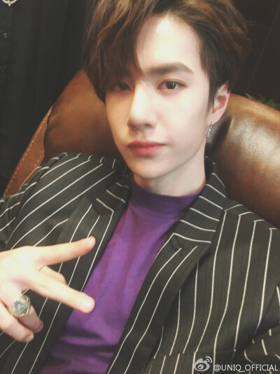 王一博曾舜晞 天天小兄弟粉上的两份小弟弟