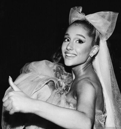Ariana Grande 