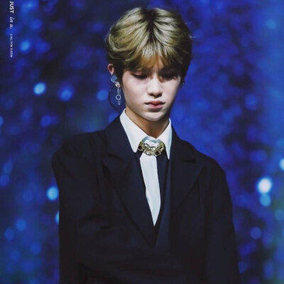 Justin黄明昊贾富贵