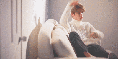 Justin黄明昊贾富贵