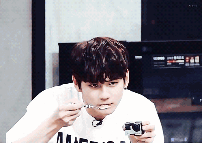 700_498gif 动态图 动图