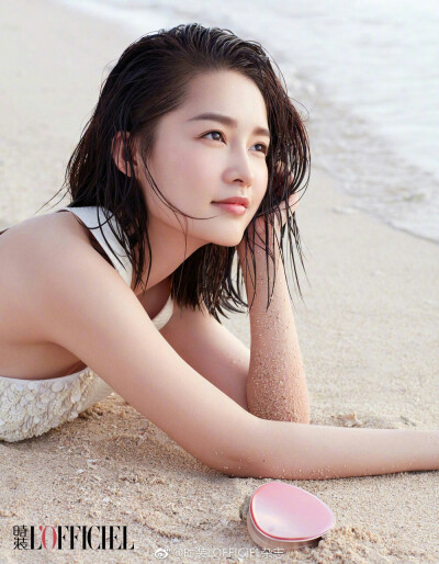 李沁时装杂志六月刊