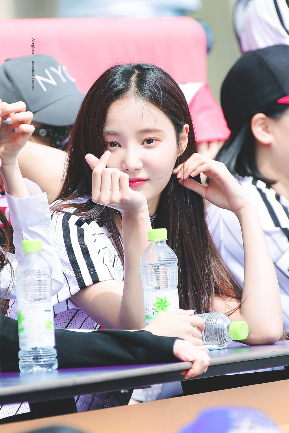 momoland 妍雨
180505 蚕室 LG vs 斗山8P
Cr.[AG960801] ???