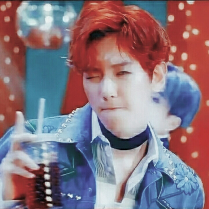 爱豆头像 by 超酥