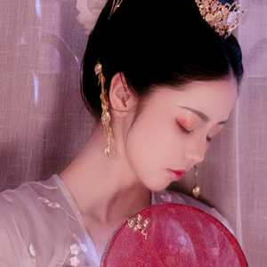 古风头像 自截   /泛轻舟
二传注明出处