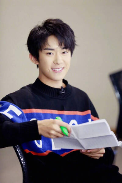 #易烊千玺 #TFBOYS 央视信中国 高清 帅气