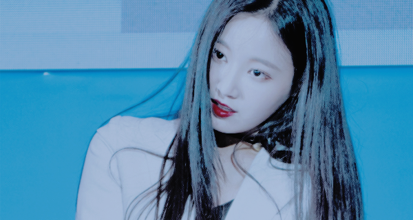 Yeonwoo.