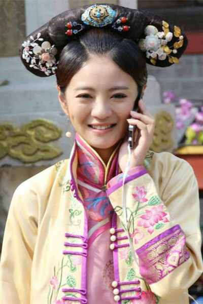 金钗谍影-采蝶-安以轩饰