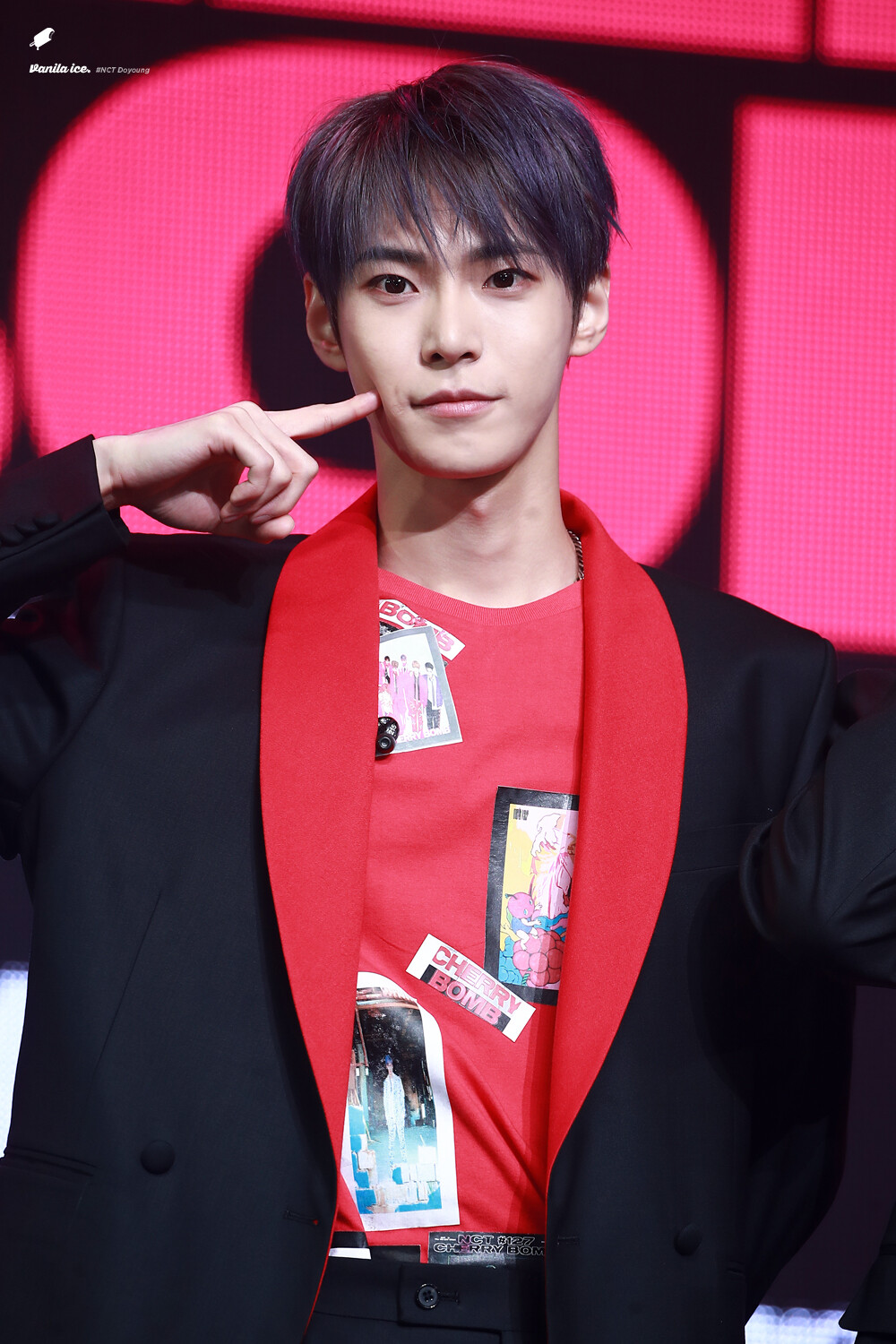 舞台饭拍nct金道英紫发迷彩服