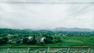 阴雨天气。