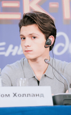 荷兰弟 蜘蛛侠 Tom Holland