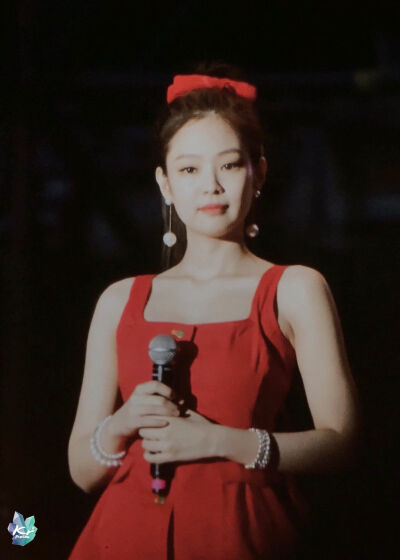 Jennie，CR.BLACKPINK吧