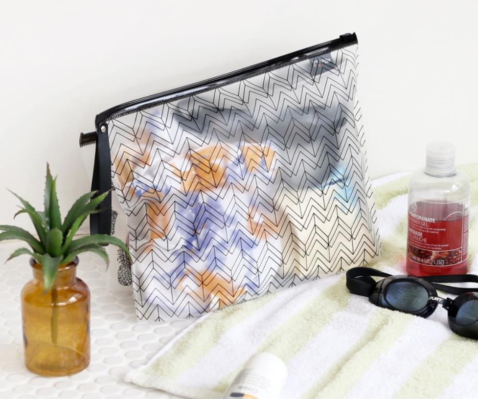韩国iconic小清新大容量透明防水印花收纳袋化妆包洗漱包文件袋