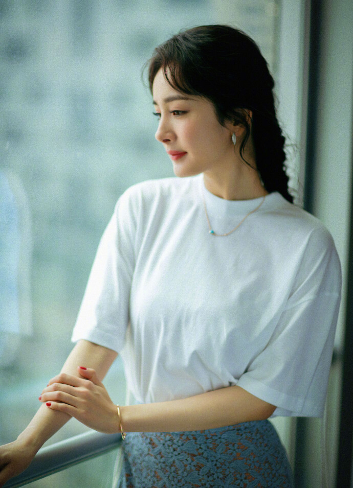 杨幂 出席每益添品牌活动