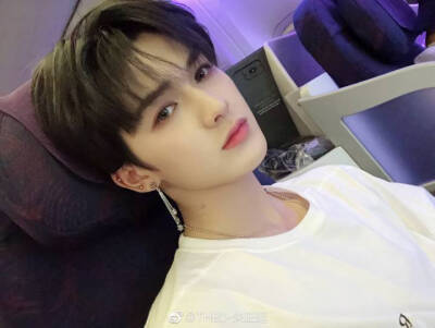 ninepercent成员们最新更博配图
完颜团百分九♡
蔡徐坤 陈立农 范丞丞 justin黄明昊 林彦俊 朱正廷 王子异 小鬼王琳凯 尤长靖