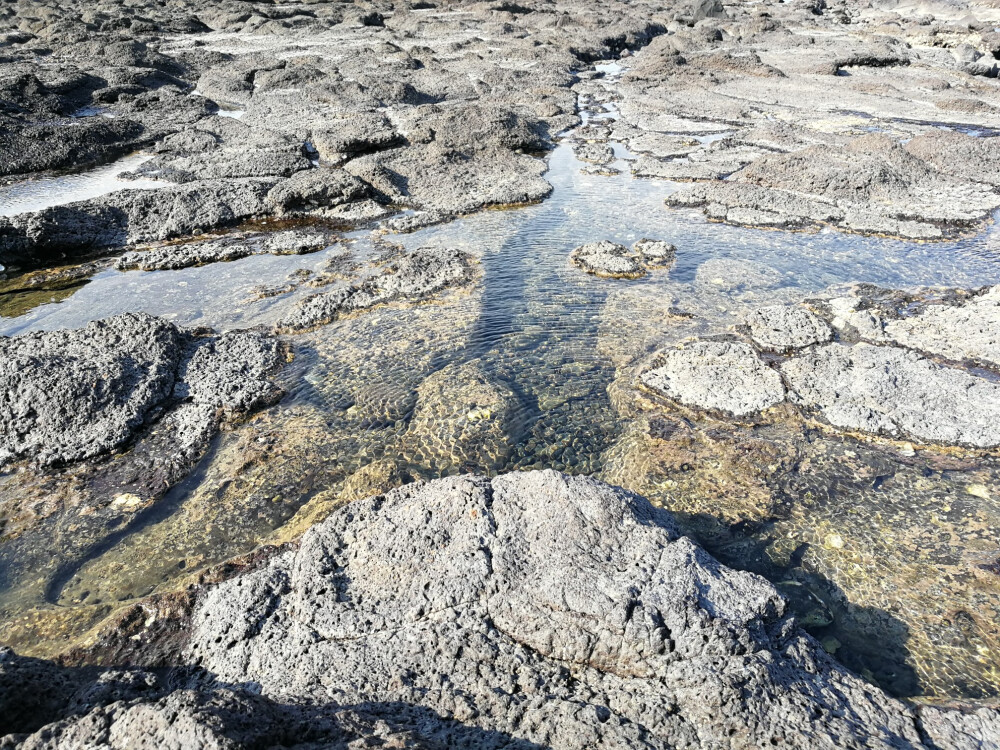 福建漳州龙海市的镇海角，有种天涯海角的感觉。