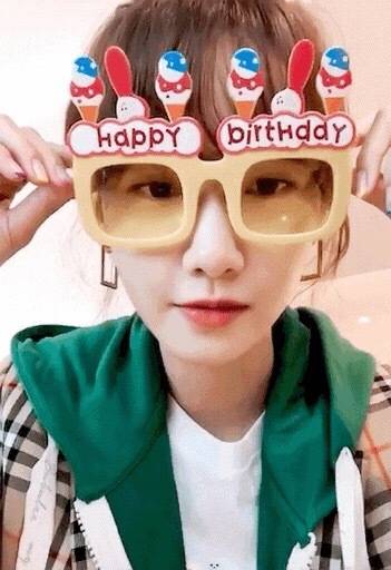 5.30林允儿生日粗卡