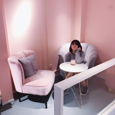 店名：「Pink Cafe」
地址：佛山市禅城区同济路9号102号铺