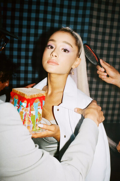 Ariana Grande fader杂志 写真