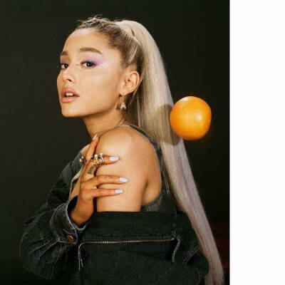 Ariana Grande a妹
八张与橘子的写真