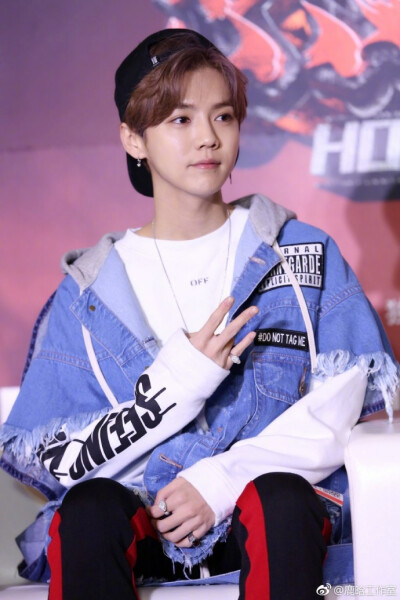 呆萌傻狍子 鹿晗 Luhan #壁纸 #头像