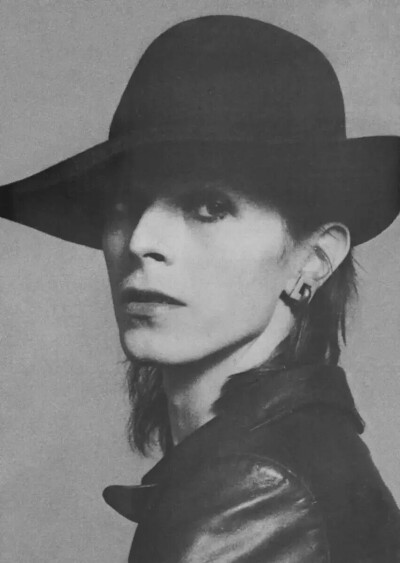 David Bowie，此妖只合天上有