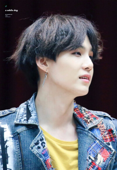 from：idol.com aladin签名会 BTS_SUGA