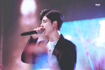 iKON. 구준회 cr.MY9794