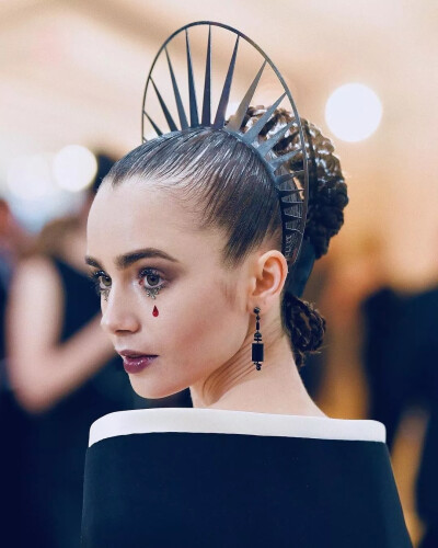met gala 宗教主题