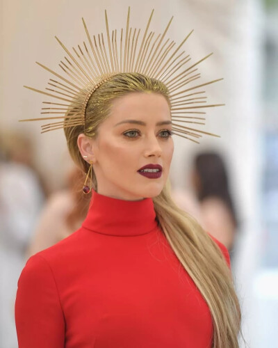 met gala 宗教主题