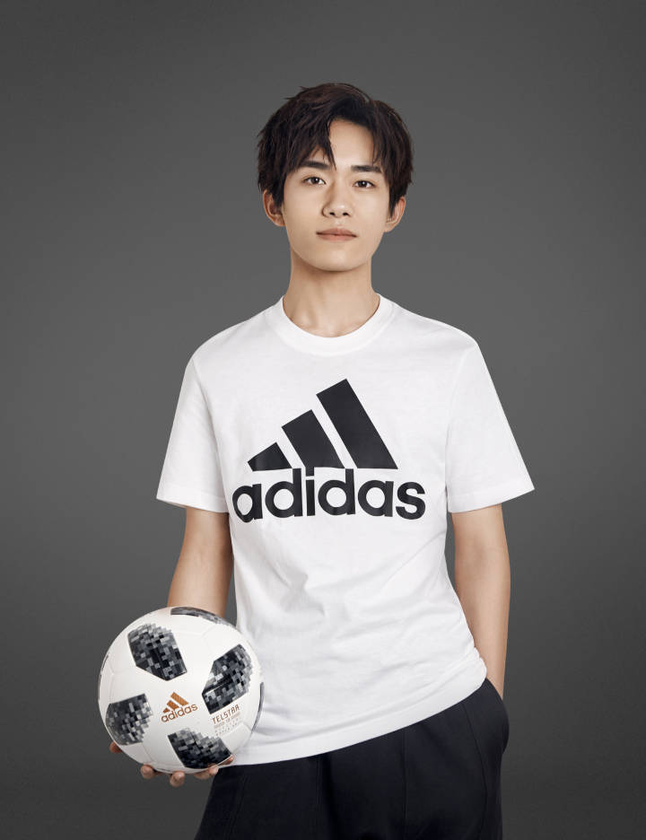 Adidas代言