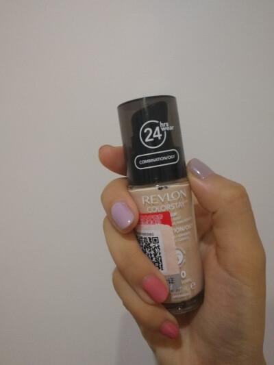 #好物安利#REVLON象牙白系列粉底液 云想衣裳花想容，春风拂槛revlon～