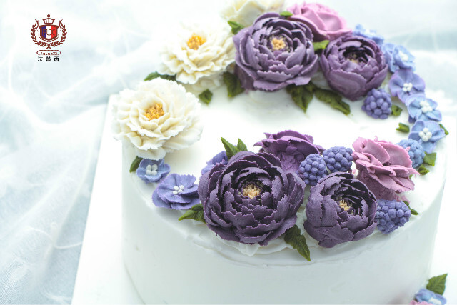 南京法蓝西，学生韩式裱花，结业作品。咨询课程，欢迎联系 18115182326。
