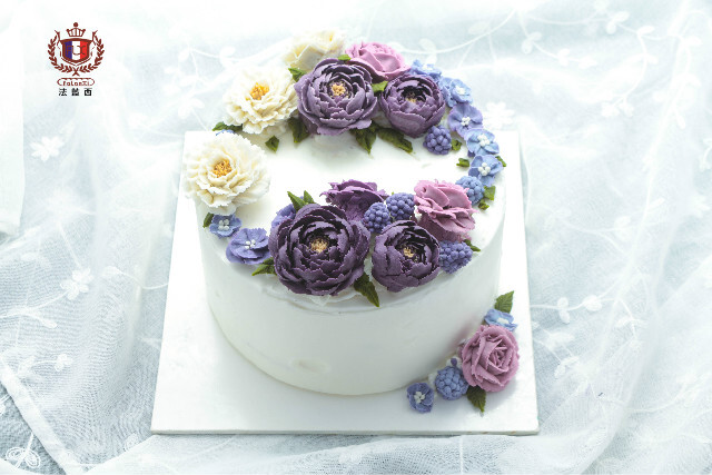 南京法蓝西，学生韩式裱花，结业作品。咨询课程，欢迎联系 18115182326。