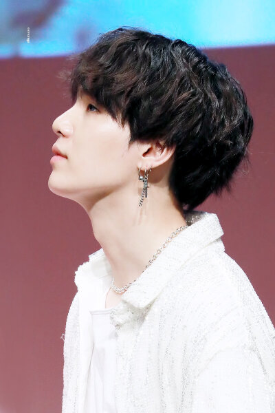 BTS 闵玧其 Suga