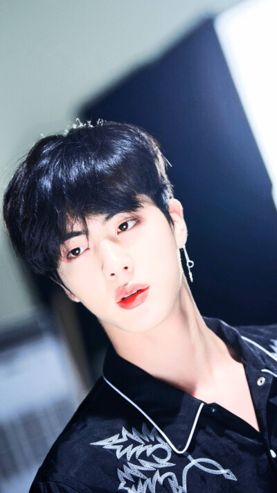 遇见bts遇见更好的自己♡
防弹少年团奇迹创造者
金硕珍Jin
cr 乖熊本熊