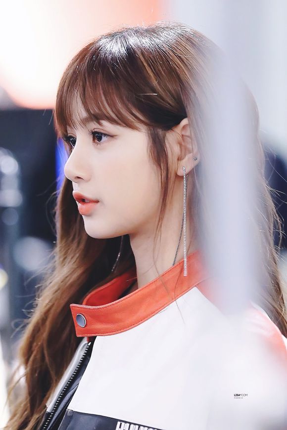 lalisa manoban ☪
甜豆莎